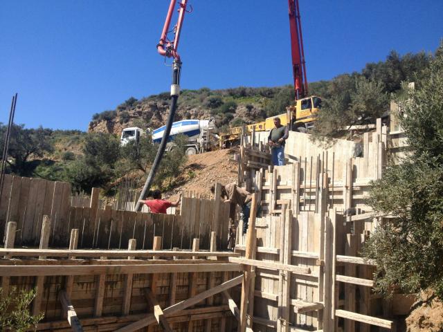 עבודות שלד ובנייה עם מנוף