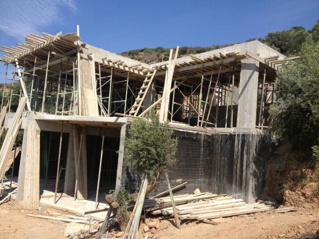 בנייה מתקדמת של בית פרטי עם שלד בטון